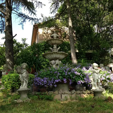 La Rondine Apartment *